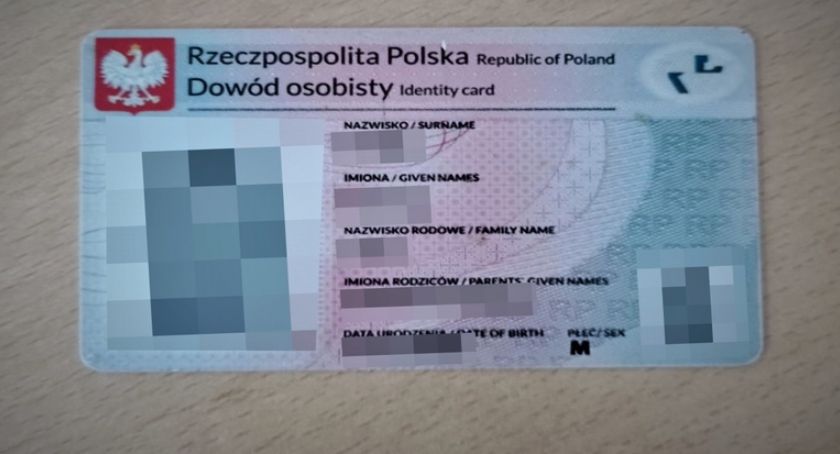 Posługiwał się fałszywym dowodem osobistym. Wpadł podczas sklepowej kradzieży