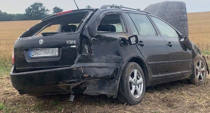 Pijany kierowca dachował pod Wrocławiem
