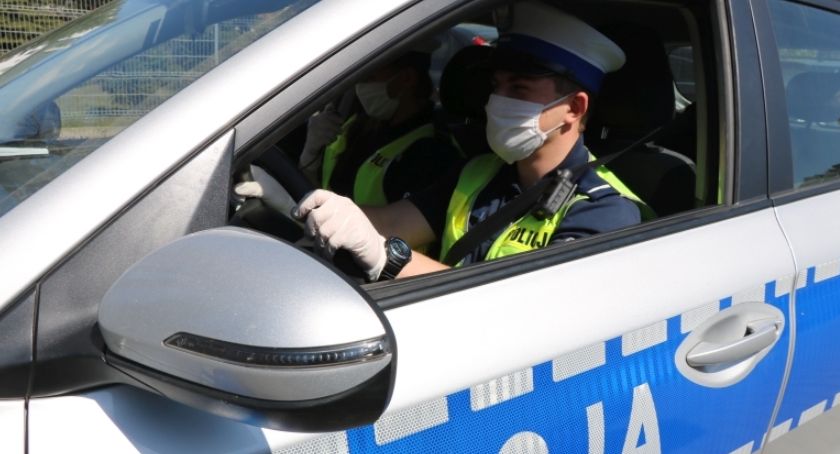 Kryminalni ze Starówki zatrzymali sklepowych złodziei. Jeden z nich twierdził, że „kradnie z głupoty”