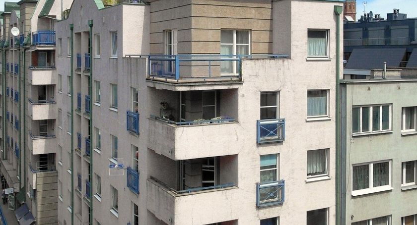Samowola budowlana przy ulicy Biskupiej we Wrocławiu