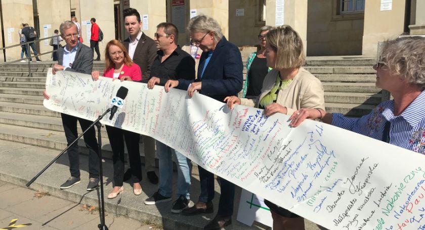 Nie dla tytułu Honorowego Obywatela Dolnego Śląska dla ks. bp. Ignacego Deca!
