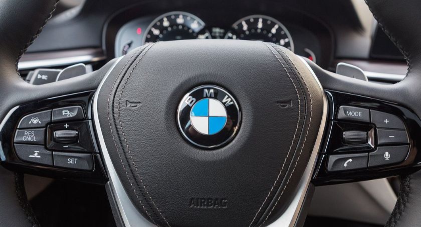 23-latek w BMW uciekał przed policyjnym radiowozem