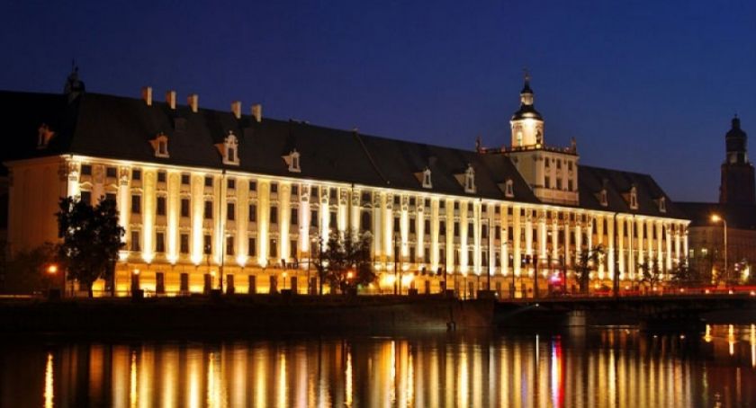 Uniwersytet Wrocławski w czasie koronawirusa – bezpieczeństwo przede wszystkim 
