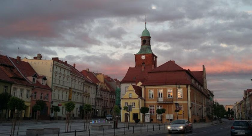 Polskie Domy Drewniane podpisały umowę na zakup gruntu w Środzie Śląskiej. Powstanie kilkaset mieszkań 
