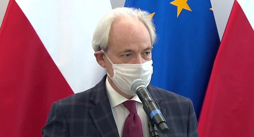 Dość narażania obywateli na choroby”. Senatorowie KO wezwali do wycofania zakazu handlu w niedzielę