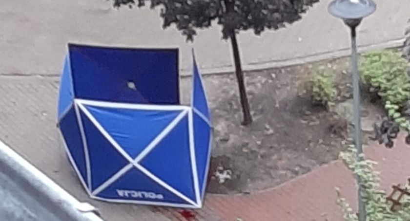 Tragedia na Nadodrzu. Nie żyje młody mężczyzna. Prawdopodobne wyskoczył z okna.