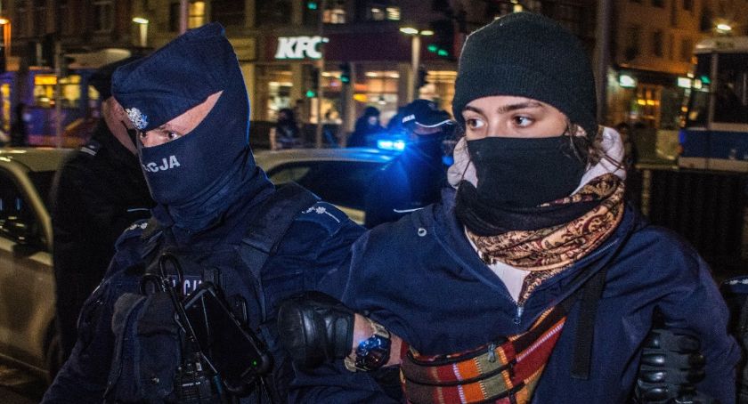 Wrocławskie lwice zablokowały ulicę na 5 godzin - interweniowała policja