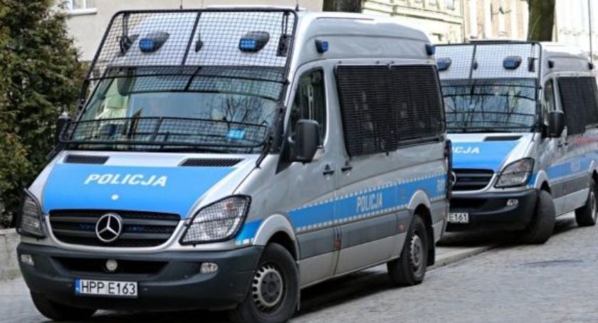 Próbował uciec przed policjantami. Następne 144 dni spędzi w zakładzie karnym