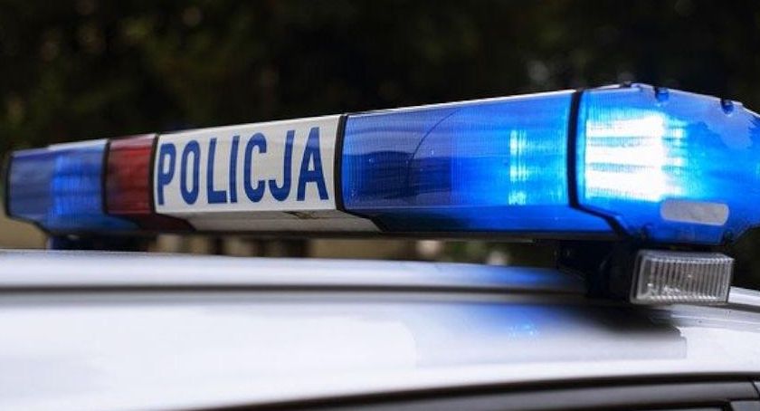 Nie włączył świateł w traktorze. Był to początek jego problemów