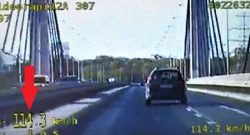 Jechała jedną z wrocławskich ulic 114km/h na ograniczeniu do 60 km/h