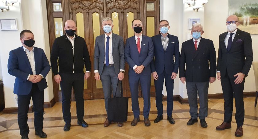 Urząd Miejski korzysta z detekcji satelitarnej – to nowość na skalę światową!