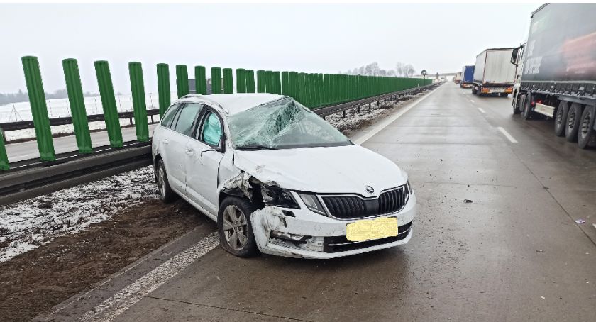 Dachowanie na 115km A4 w kierunku Wrocławia