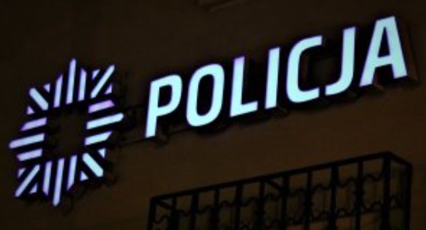 Posłużył się włoskim prawem jazdy. Policjanci nabrali jednak podejrzeń, co do legalności okazanego dokumentu…