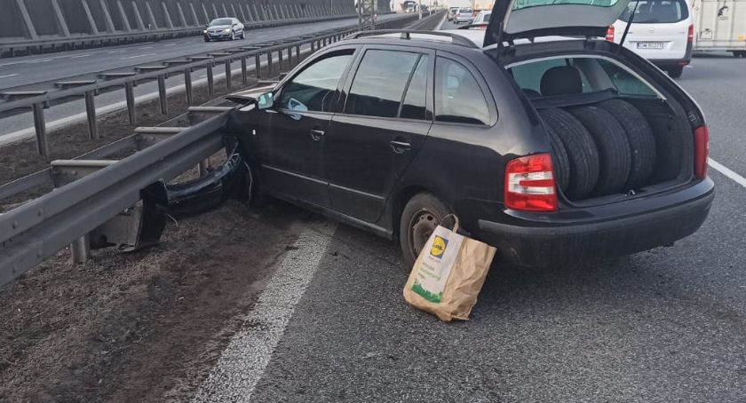 Zderzenie auta osobowego z ciężarowym na AOW