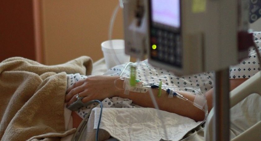 Liczba dziennych zachorowań niedługo przekroczy 30 tysięcy