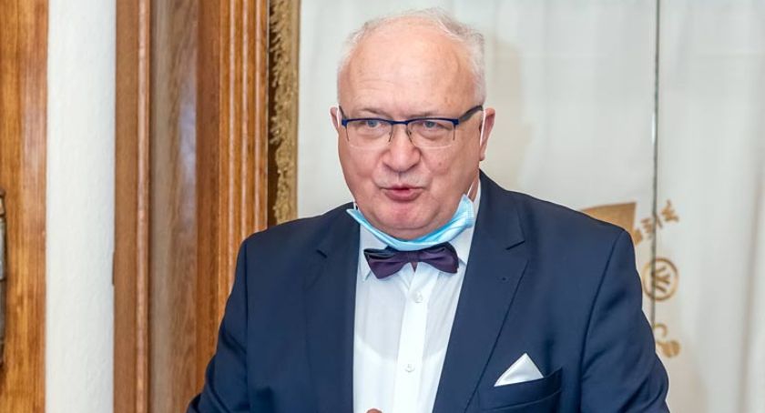 Prof. Krzysztof Simon uhonorowany Medal 75-lecia Misji Jana Karskiego