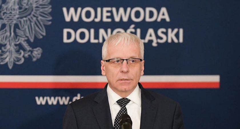 Apel Wojewody Dolnośląskiego- karetka pogotowia tylko w nagłych przypadkach