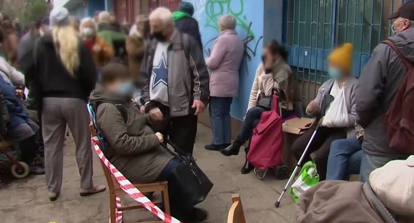 Problem biedy spowodowanej pandemią jest coraz poważniejszy