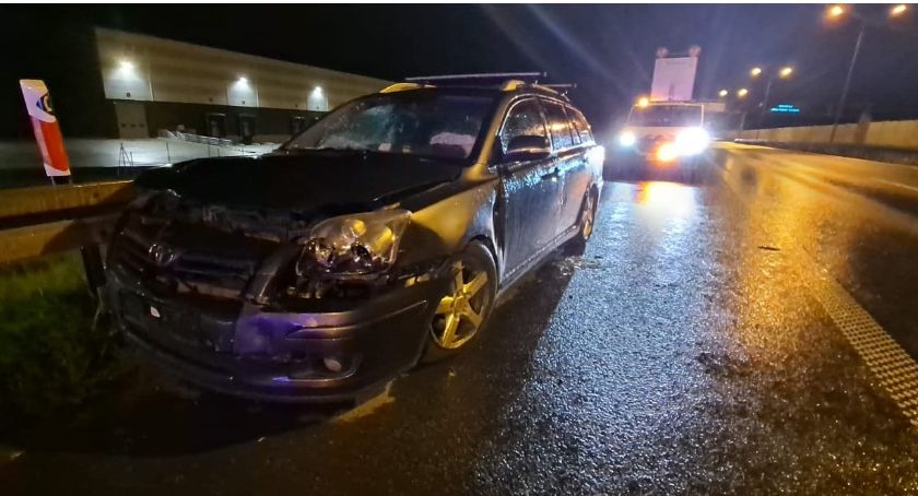 Wypadek na 165 km autostrady A4. Kierowca miał 3 promile