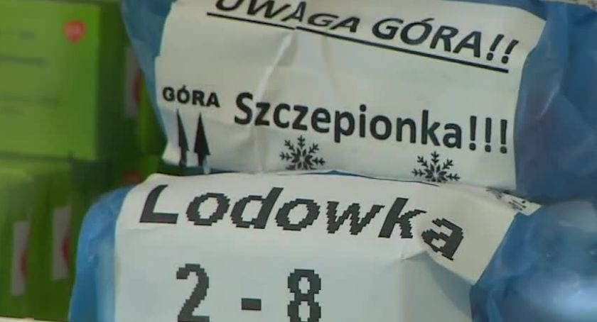 Ludzie pytają, czy w szczepionkach są chipy