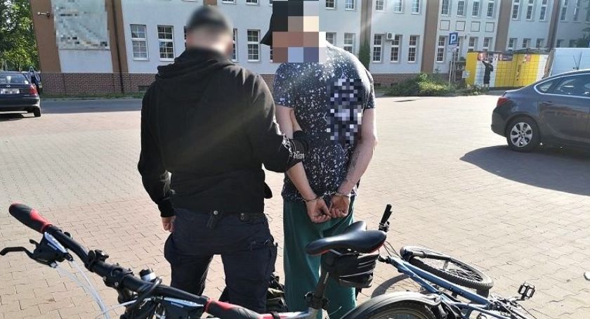 Zatrzymany mężczyzna okradł pracodawcę. Wpadł bo był dobrze znany wrocławskim policjantom