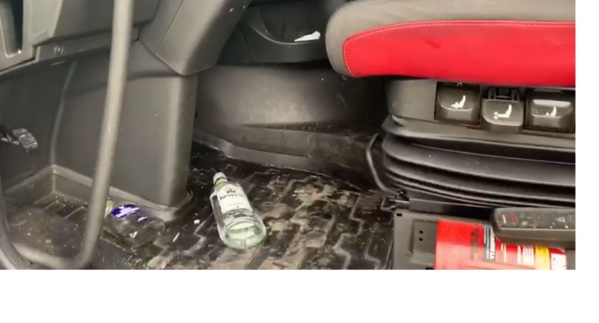 Pijany kierowca doprowadził do wypadku. Mężczyzna chciał przekupić świadków zdarzenia