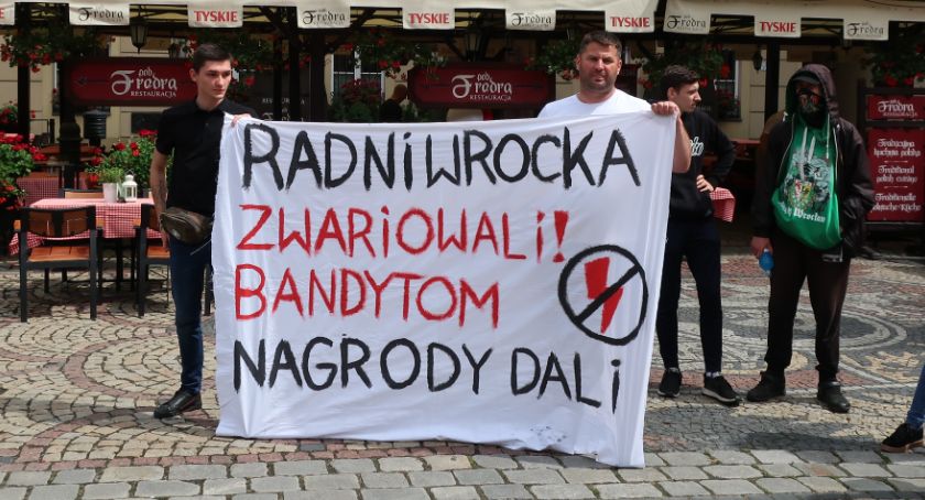 Czarny czwartek dla Wrocławia. Kolejny protest przeciwników Marty Lempart
