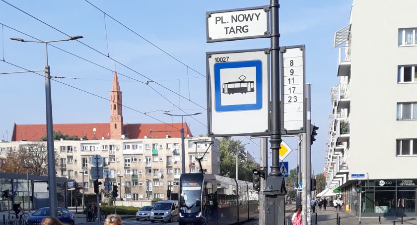 Uwaga na utrudnienia. Ruszyła przebudowa peronów tramwajowych przy ulicy Purkyniego.