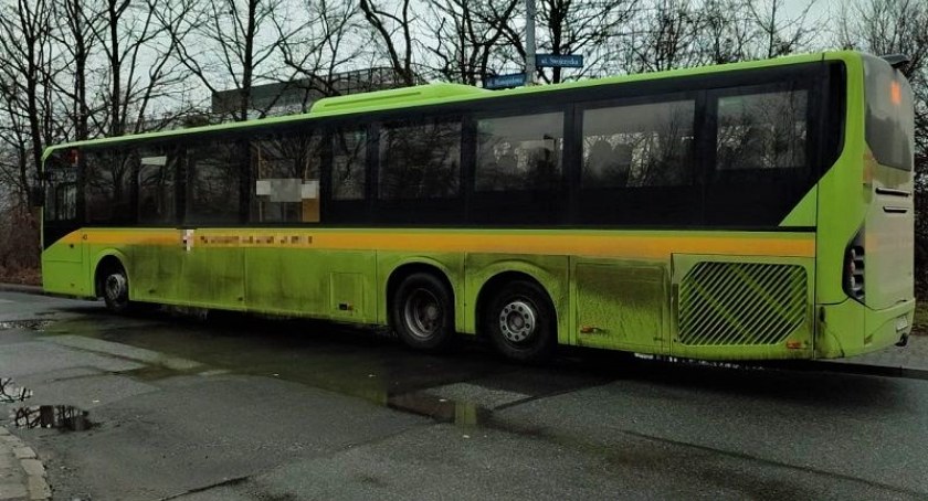 Prowadził autobus pod wpływem alkoholu. Zatrzymany mężczyzna stracił pracę i prawo jazdy