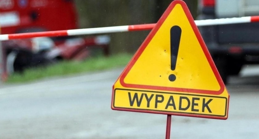 Śmiertelny wypadek w Jędrzychowicach. Nie żyje jedna osoba, trzy zostały ranne