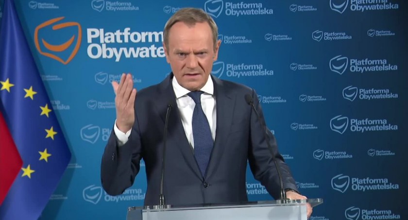 Tusk apeluje do premiera i prezesa PiS ws. szczepień