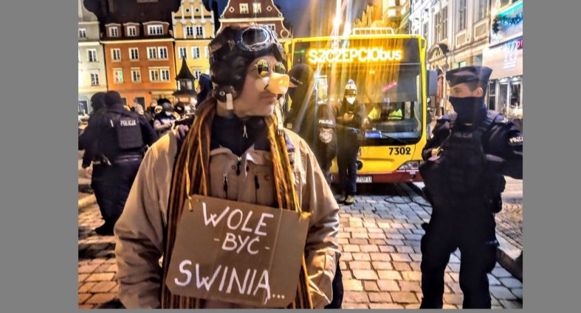 Stop Segregacji Sanitarnej. Sobotni protest na wrocławskim Rynku