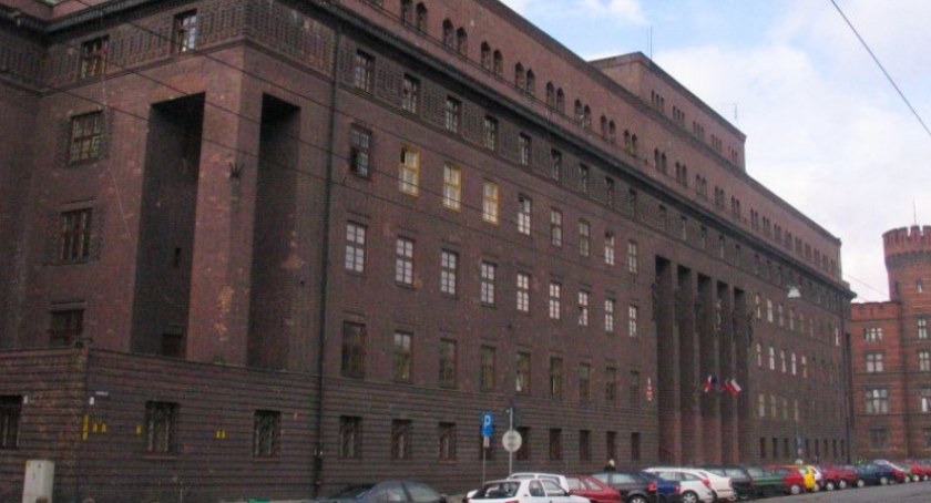 Przyjmowanie interesantów w Wydziale Postępowań Administracyjnych Komendy Wojewódzkiej Policji we Wrocławiu - informacja
