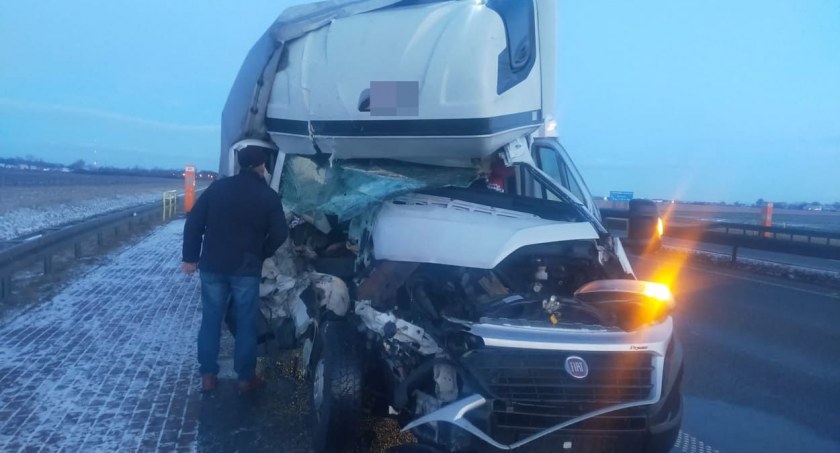 Dwie niebezpieczne kolizje na 167 kilometrze autostrady A4 w kierunku Katowic
