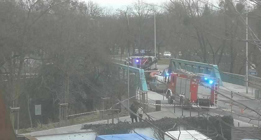 Most Rakowiecki. Z rzeki wyłowiono ciało około 60-letniego mężczyzny