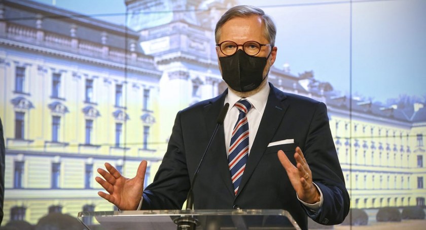 Najwyższy Sąd Administracyjny uznał za nielegalne ograniczenia dla osób niezaszczepionych przeciw COVID. Czeski rząd znosi obostrzenia