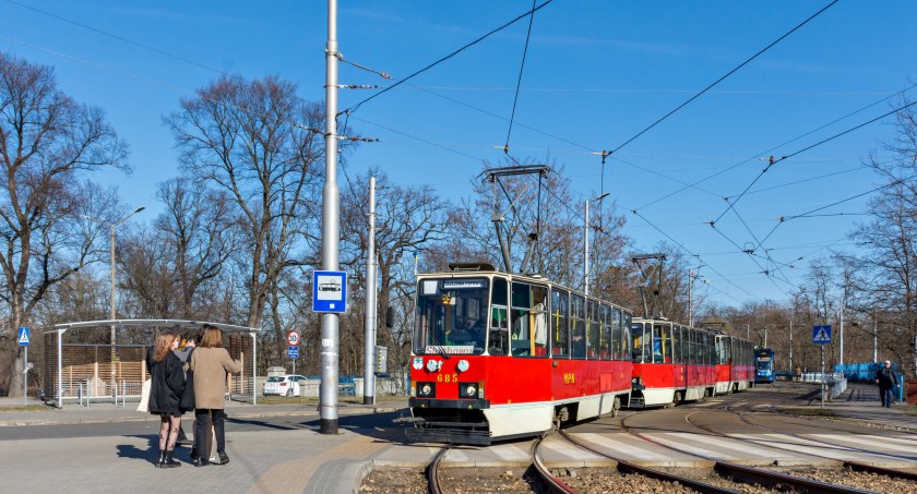 Klub Sympatyków Transportu Miejskiego wzbogacił się o kolejny wagon typu 105Na