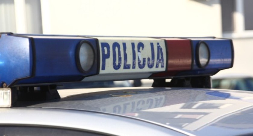 Wrocławscy policjanci w ostatniej chwili pomogli kobiecie, która podjęła desperacki krok