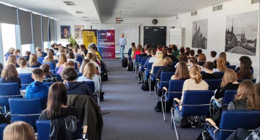 Za nami Regionalny Festiwal Explory – najważniejsza inicjatywa dla młodych badaczy i innowatorów po raz kolejny gościła we Wrocławiu