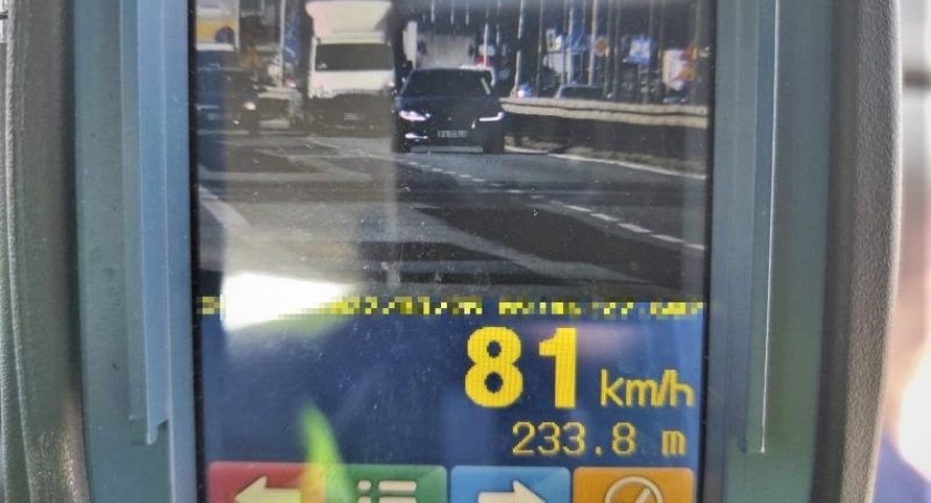 Jechał 81 km/h na drodze, na której można jechać maksymalnie 50 km/h [FOTO]