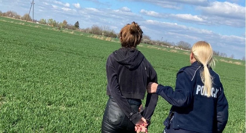 Włamywaczka recydywistka zatrzymana po pieszym pościgu. Młodej kobiecie grozi do 10 lat pozbawienia wolności
