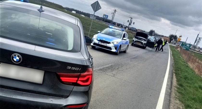 Auto skradzione dzień wcześniej w Holandii zatrzymane w pobliżu AOW. Pomógł GPS, telefon od właściciela i szybka reakcja wrocławskiej drogówki