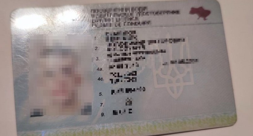 Pod wpływem narkotyków i z podrobionym prawem jazdy przemieszczał się wrocławskimi ulicami