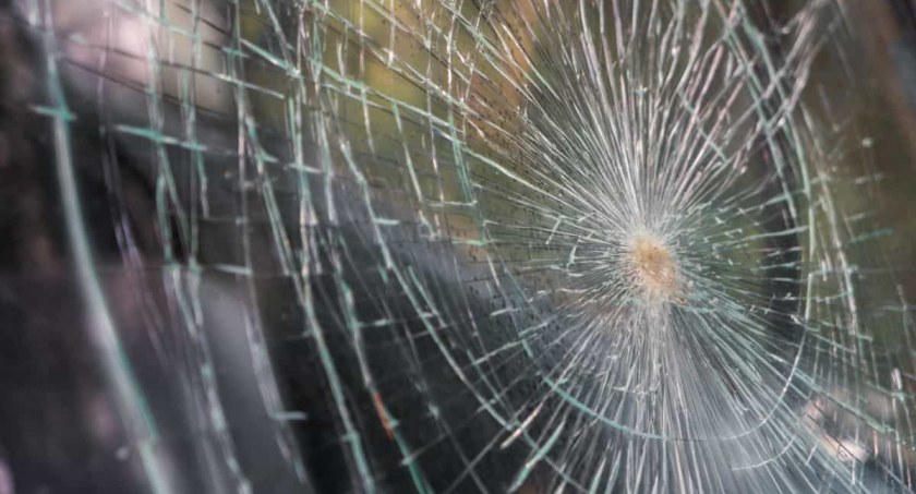 Była poszukiwana, a wpadła w ręce policjantów w zasadzie na własne życzenie