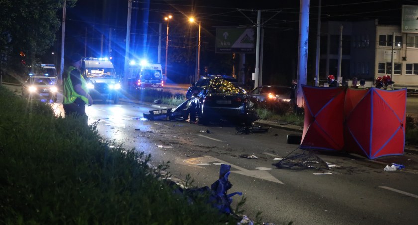 Dwie osoby nie żyją, dwie w stanie krytycznym trafiły do szpitala. Koszmarny wypadek na Powstańców Śląskich