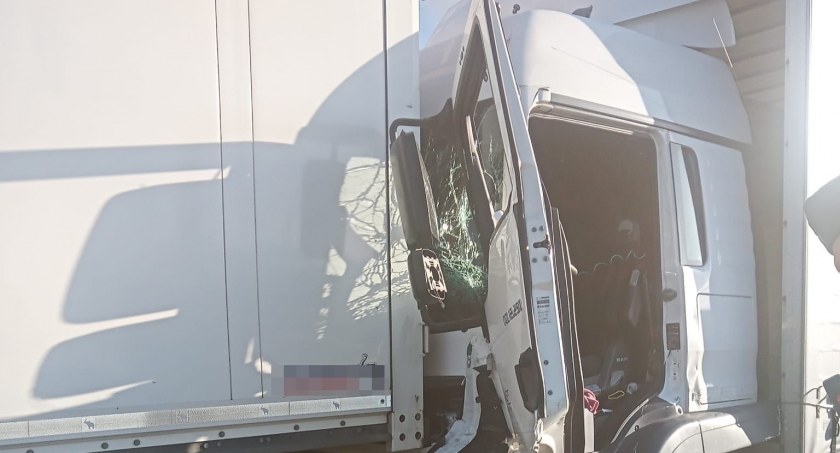 Zderzenie dwóch ciężarówek na 134 kilometrze A4. Poważne utrudnienia na autostradzie w kierunku Wrocławia