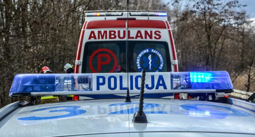 Koszmarny wypadek na terenie zakładu pracy w Biskupicach Podgórnych. Kobieta została potrącona przez wózek widłowy