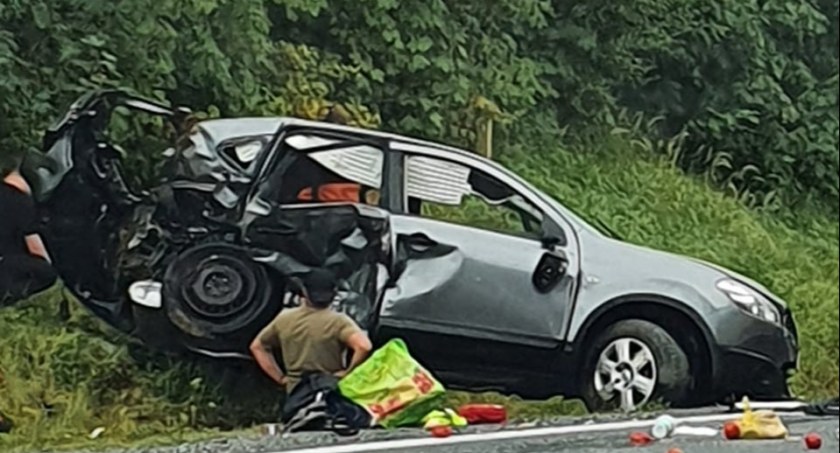 Śmiertelny wypadek na krajowej ósemce w miejscowości Boguszyn. Na miejsce zadysponowano dwa śmigłowce LPR
