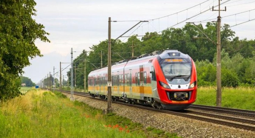 Oświadczenie  Marszałka Województwa Dolnośląskiego  ws. notorycznego odwoływania przez Spółkę POLREGIO połączeń kolejowych 