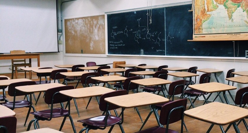 300 zł dla każdego ucznia na początek roku szkolnego